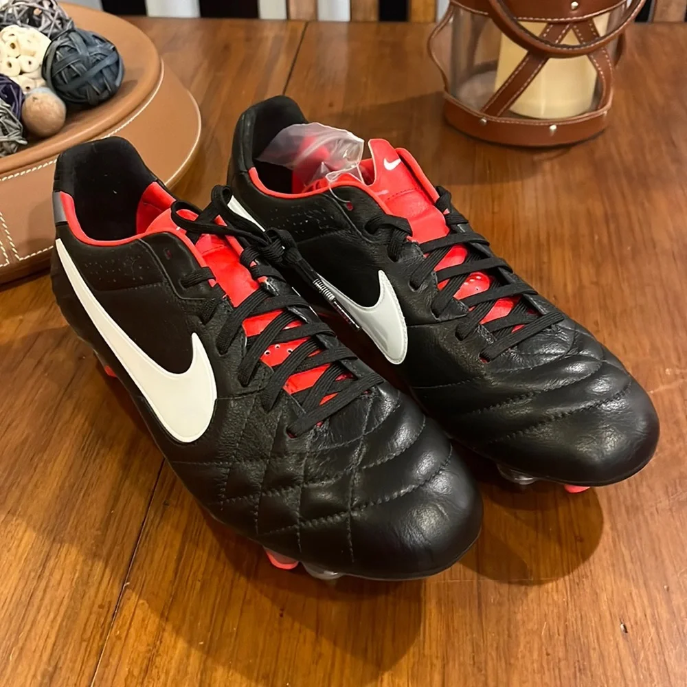 Nike Tiempo Legend IV SG Pro Soccer Cleats Shoes 509041 010 Made Bosnia Mens 6